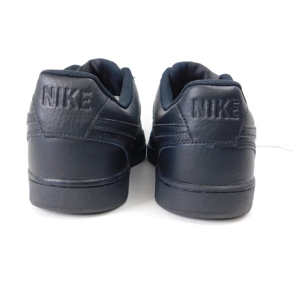 Athletic_Shoes